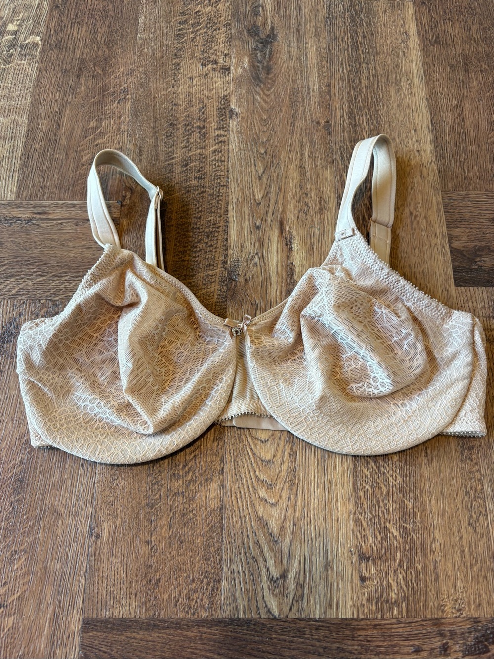Chantelle Beige Textured Unlined Underwire Bra 34 DDD